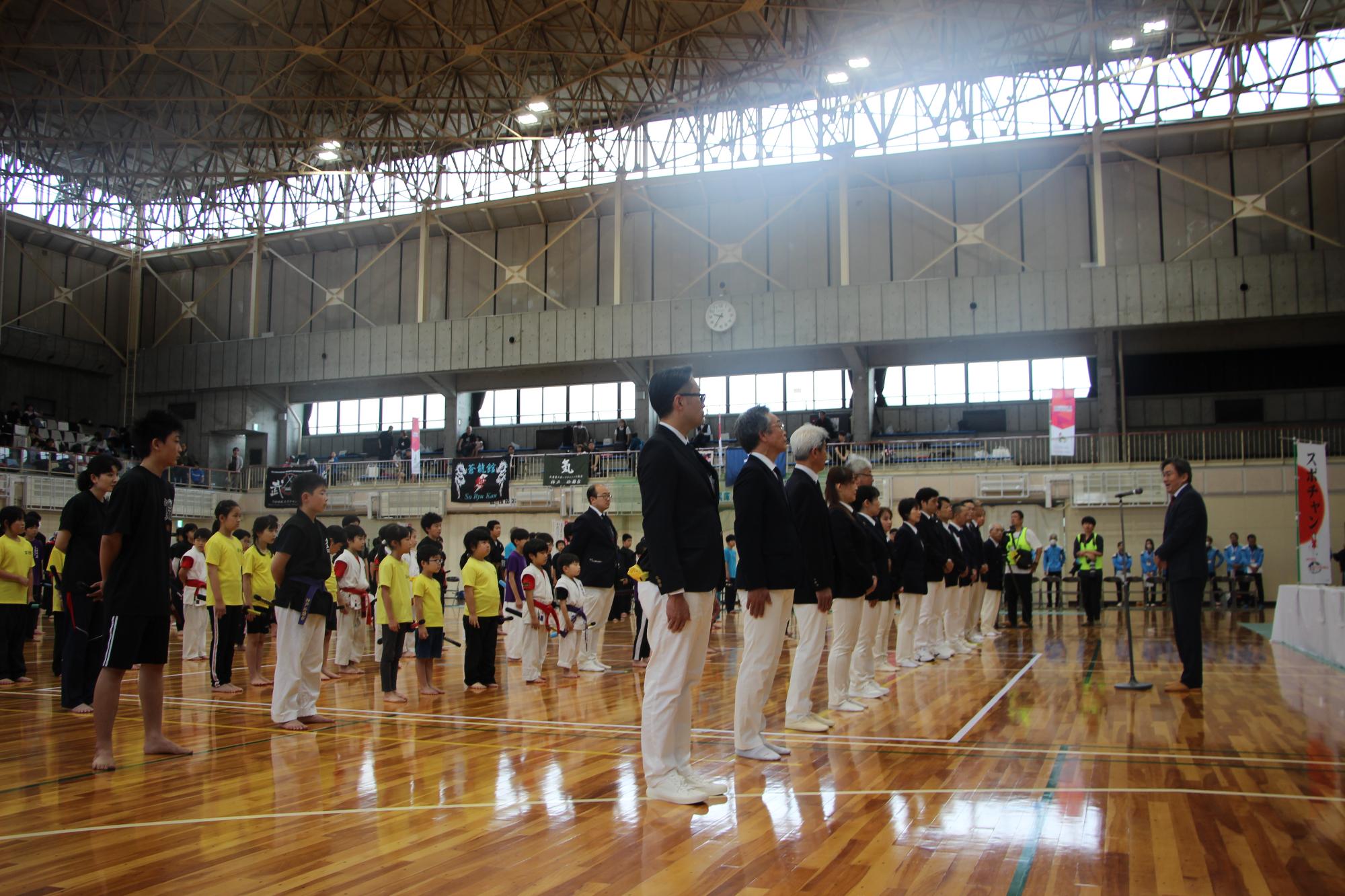 大会会長による開会宣言