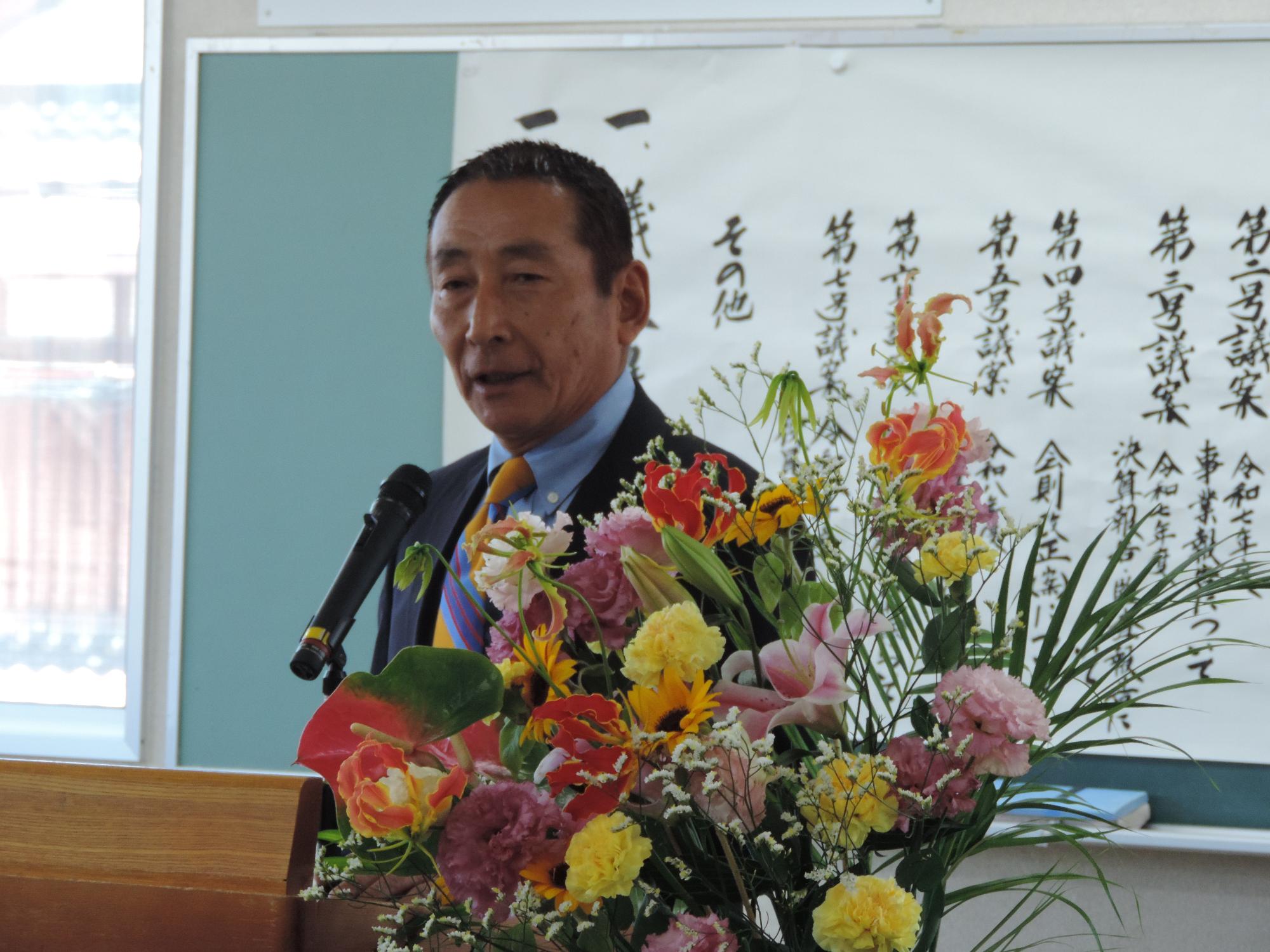 栗東市議会議長里内英幸様