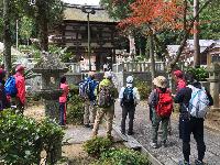 金勝山ハイキングの様子（大野神社）