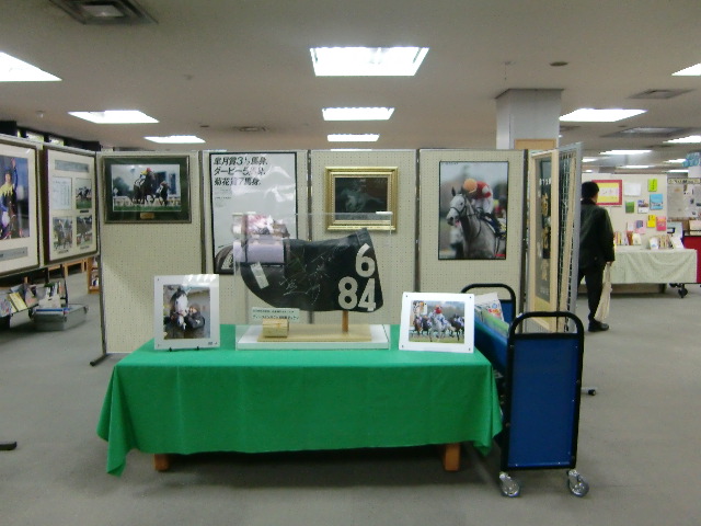 図書館記念展示風景1