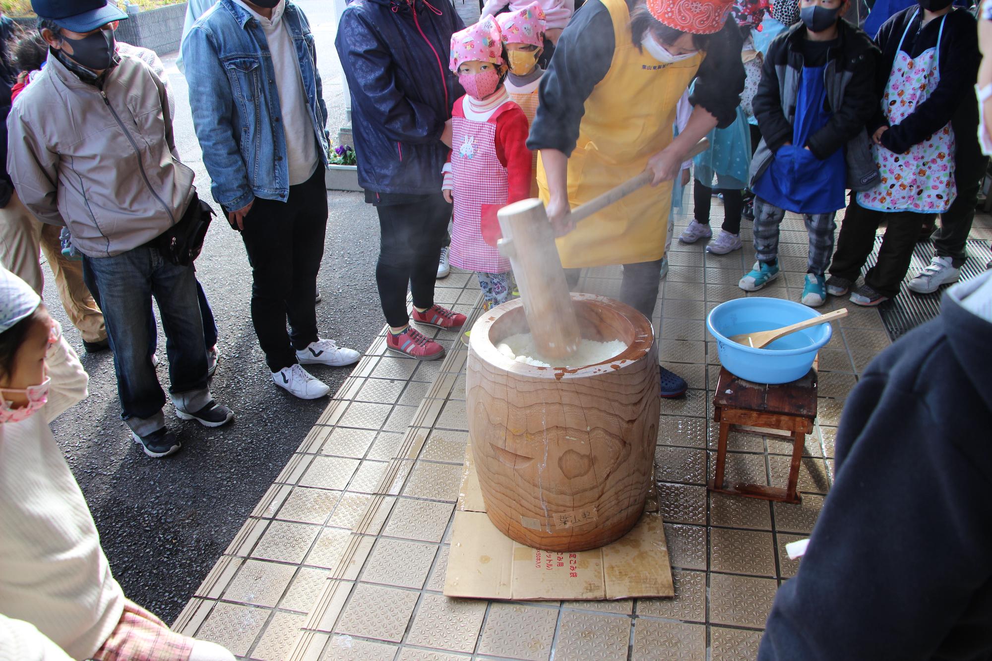 餅つきできたて