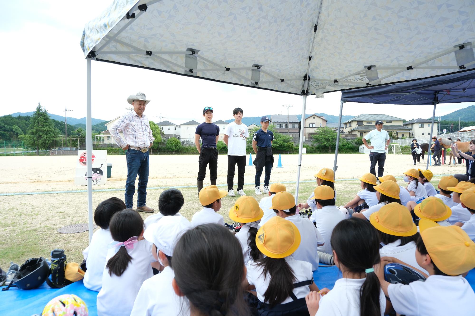 金勝小学校 馬05